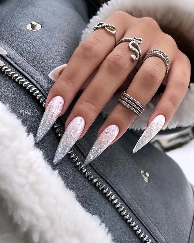 New Year's glitter nails with foil, resembling a starry night festive look 2025 New Year's glitter nails with foil, resembling a starry night festive look 2025